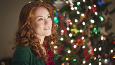 Annie Claus Is Coming To Town