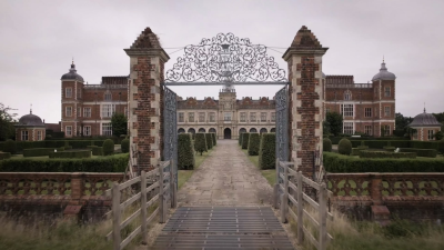 Hatfield House: A Royal Residence