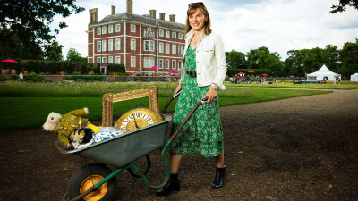 Vintage Antiques Roadshow