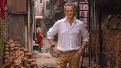 Alexander Armstrong in India