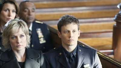 Blue Bloods (Familia de policías) T2 E10 · El delator