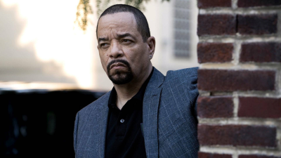 Ley y orden: unidad de Víctimas Especiales T20 E11 · Plástico