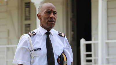 Crimen en el paraíso T5 E4