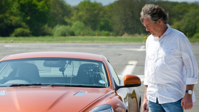 Top Gear T17 · Making a Train Out of a Specially Modified Car and Caravans as Carriages